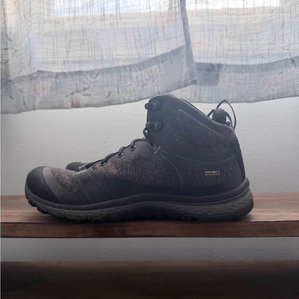 Gray/Black Keen Terradora Women’s Waterproof Hiking Boots